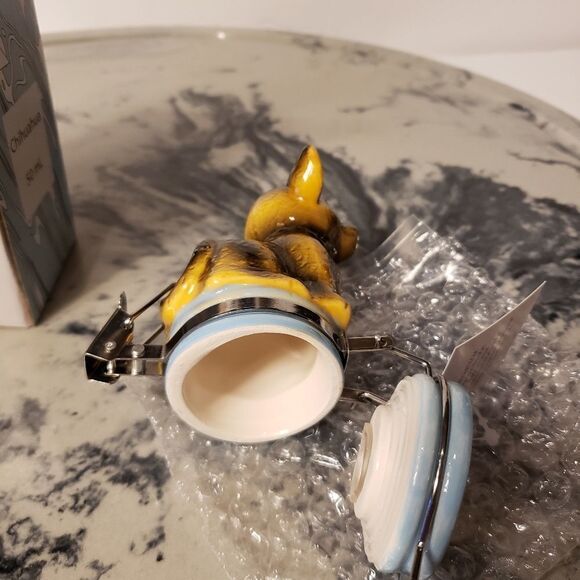 ContainerArt Chihuahua Storage - Picture 6 of 9